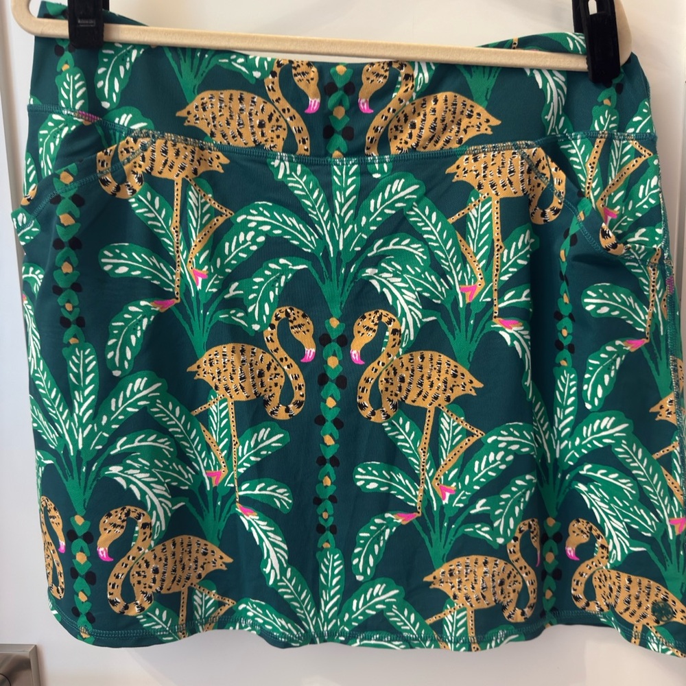 Lilly Pulitzer Luxletic skort- EUC